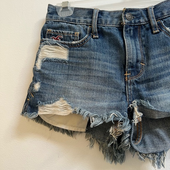 Hollister Ripped Denim Shorts 1 - Picture 2 of 4